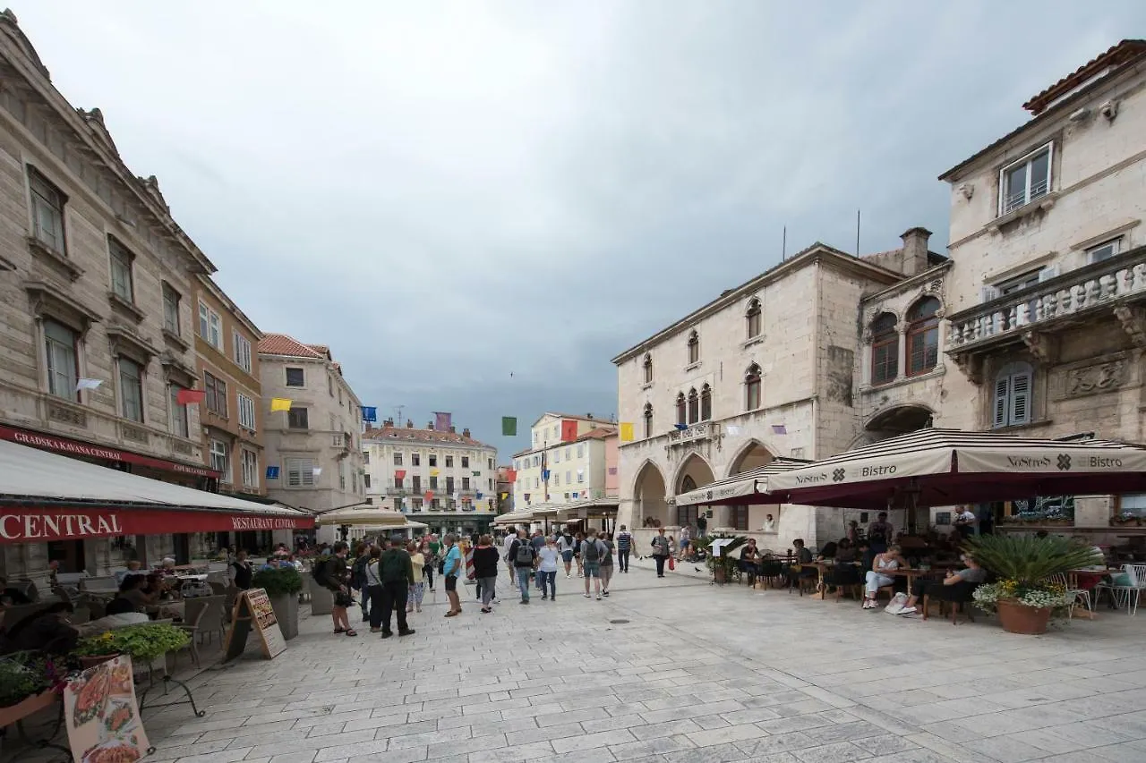 Piazza Square City Top Centre Apartments  Split